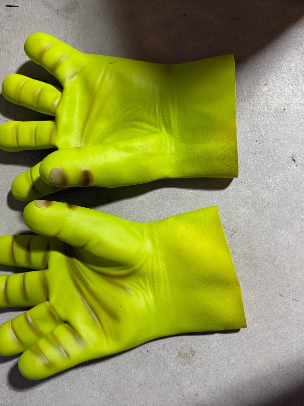 Shrek mask and hands